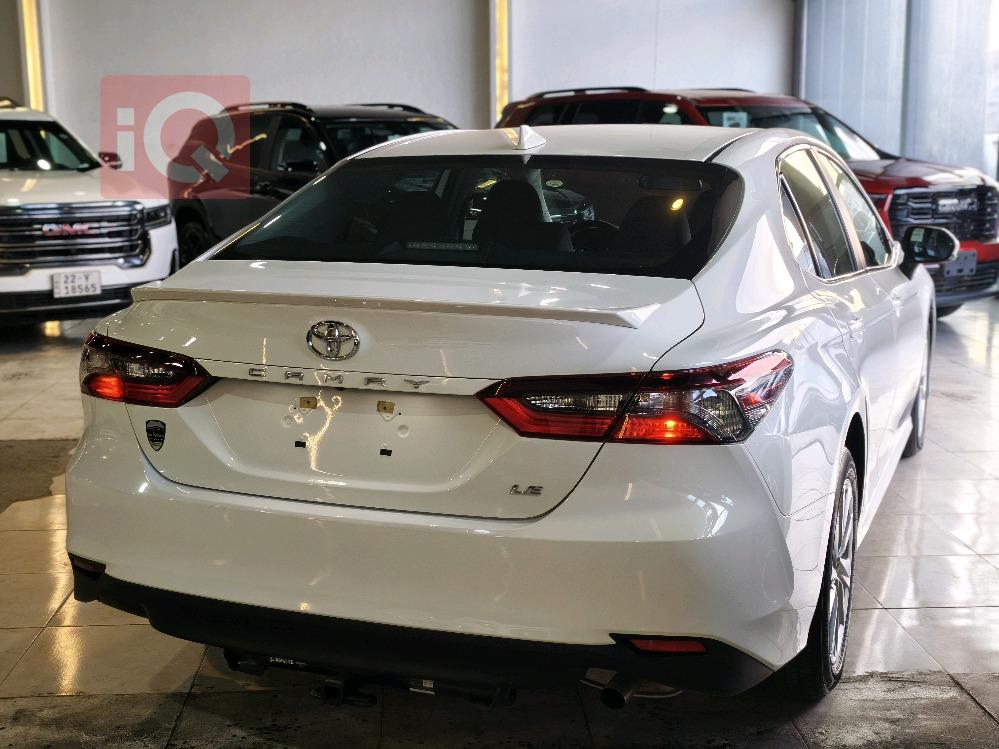 تۆیۆتا کامری